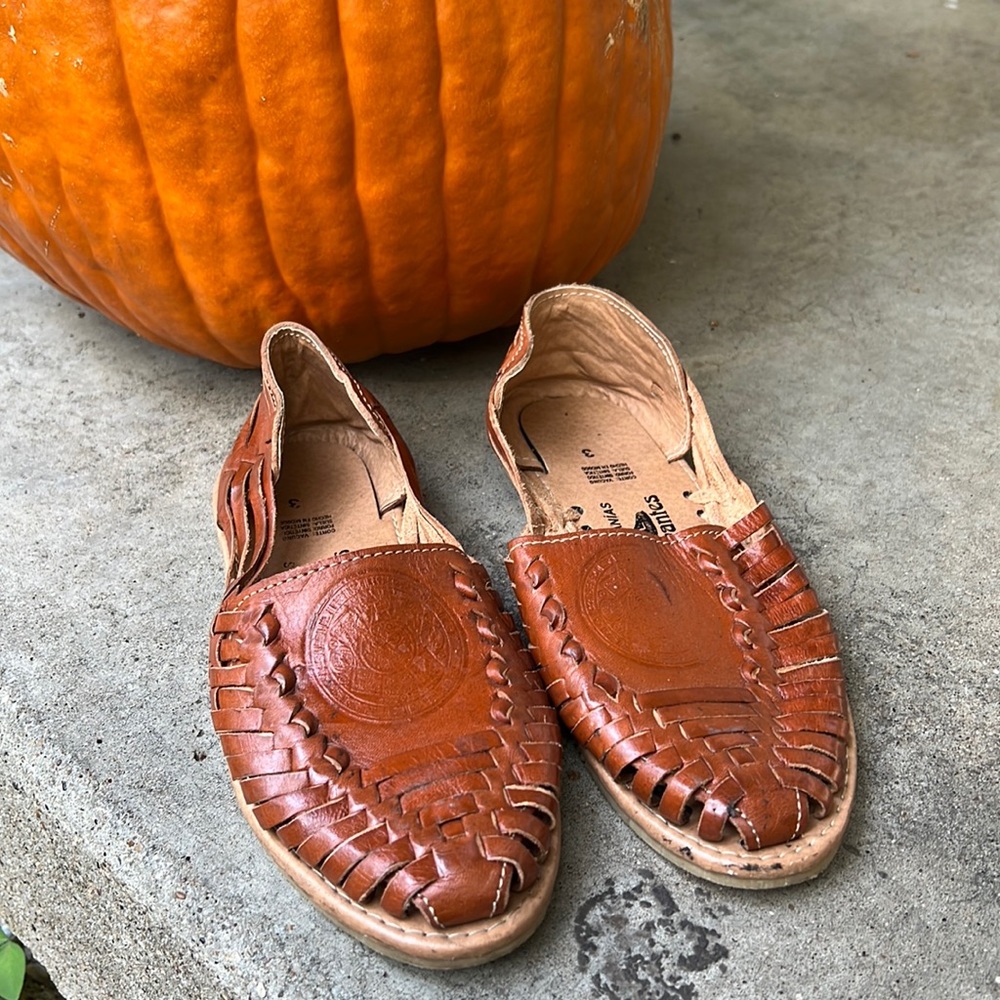 All leather, Made in Mexico, size 3